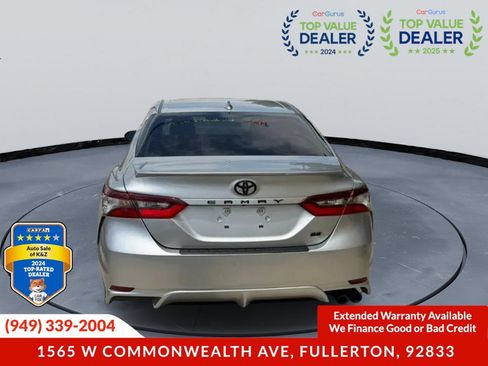 Used 2021 Toyota Camry SE FWD image 4