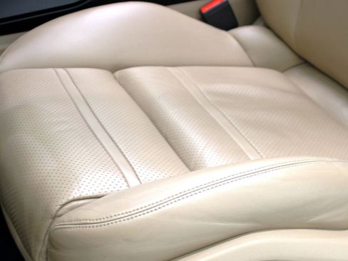 Used 2019 Porsche Cayenne image 34