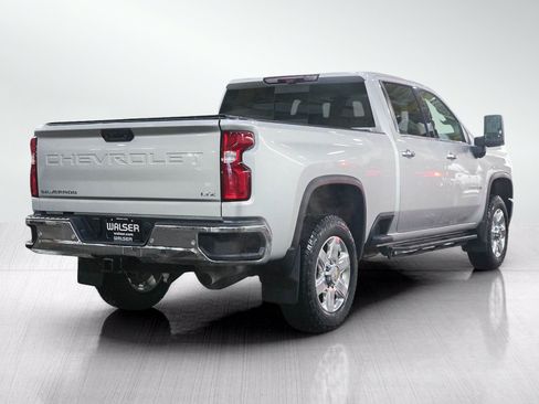 Used 2022 Chevrolet Silverado 3500 LTZ w/ LTZ Premium Package AWD/4WD image 5