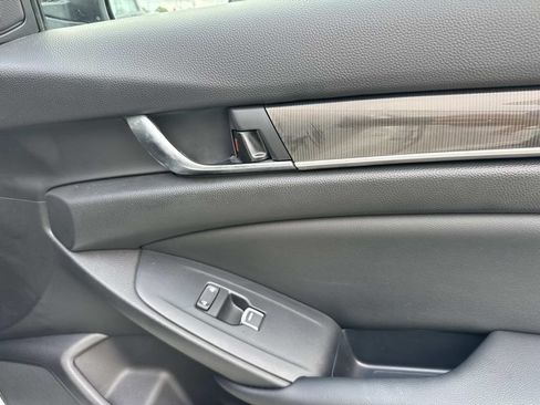 Used 2022 Honda Accord Sport image 15