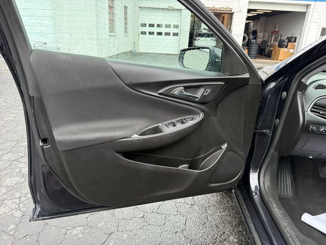 Used 2023 Chevrolet Malibu LT FWD image 10