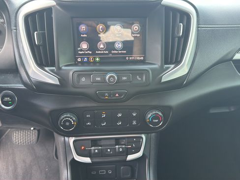 Used 2022 GMC Terrain SLE FWD image 29
