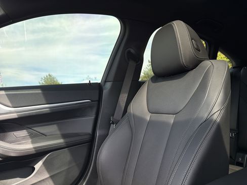 Used 2025 BMW i4 eDrive40 RWD image 44