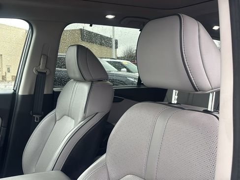 Used 2023 Honda Pilot Elite image 26