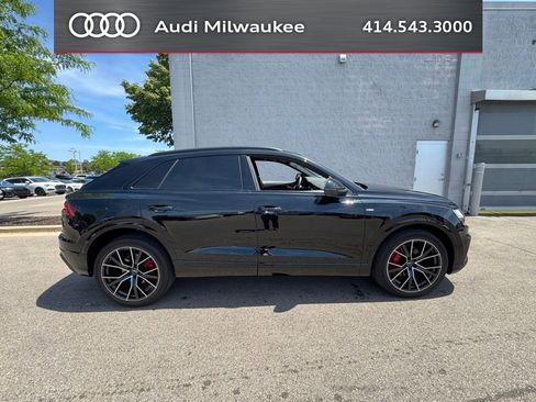 Used 2023 Audi Q8 Premium Plus w/ Premium Plus Package AWD/4WD image 2