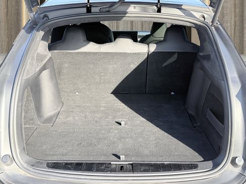 Used 2024 Tesla Model X Long Range image 11