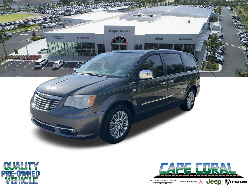 Used 2014 Chrysler Town & Country Touring-L FWD 360° Tour