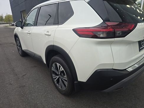 Used 2023 Nissan Rogue SV AWD/4WD image 39