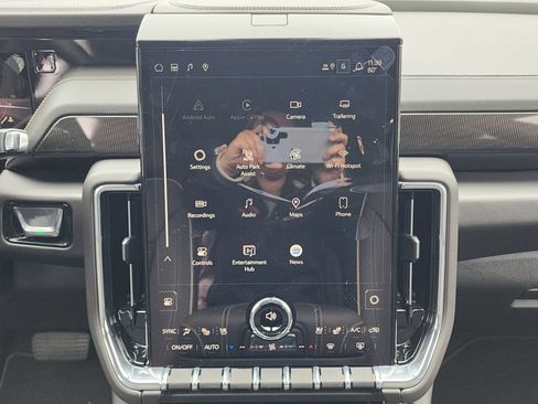 New 2026 GMC Yukon Elevation w/ Elevation Premium Package AWD/4WD image 30