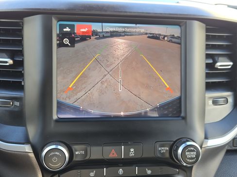 Used 2024 RAM 3500 Big Horn w/ Heated Seats & Wheel Group image 21