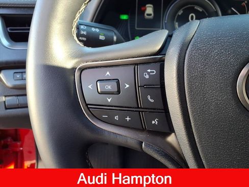Used 2022 Lexus UX 250h w/ Premium Package AWD/4WD image 17