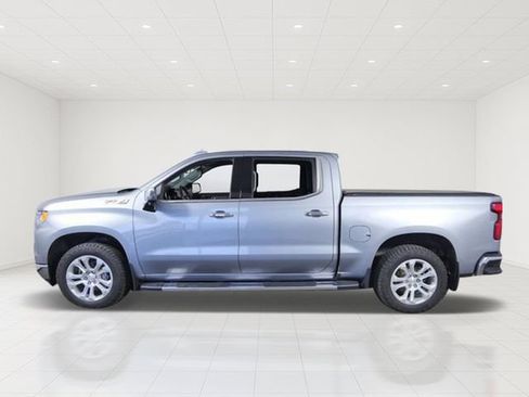 Used 2024 Chevrolet Silverado 1500 LTZ AWD/4WD image 4