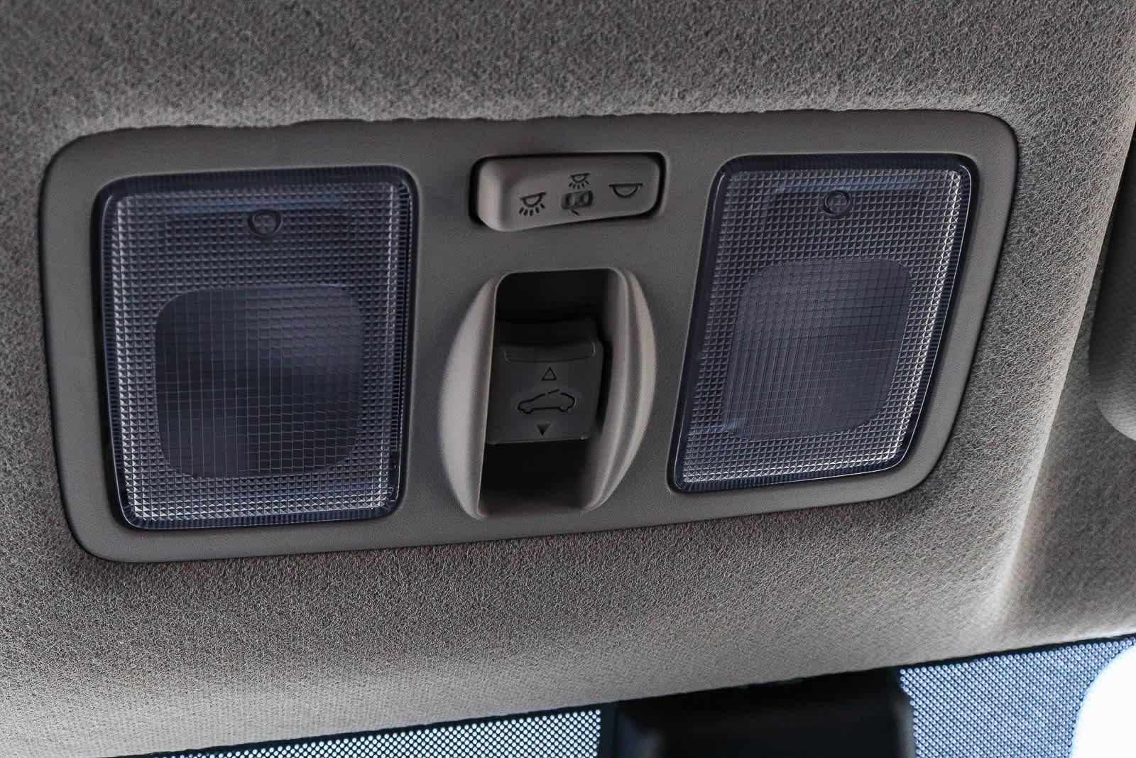 Used 2024 Hyundai Venue SEL FWD image 34