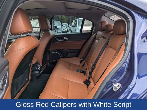 Used 2019 Alfa Romeo Giulia AWD image 14