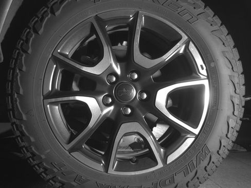 Used 2025 Jeep Compass Trailhawk image 14