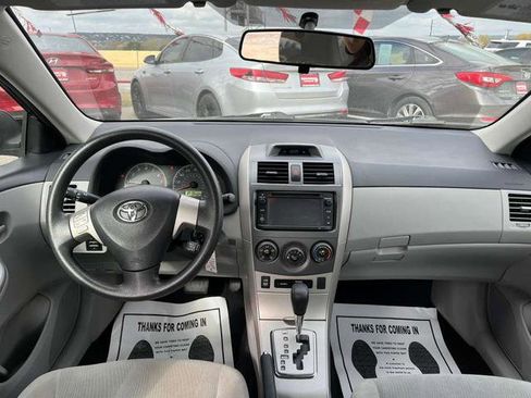 Used 2013 Toyota Corolla LE Special Edition image 15