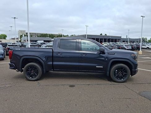 Used 2024 GMC Sierra 1500 Elevation AWD/4WD image 6