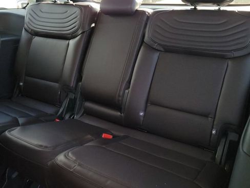 New 2025 Ford Expedition Platinum w/ Platinum Ultimate Package image 8