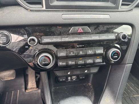 Used 2018 Kia Sportage EX AWD/4WD image 12