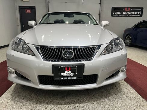 Used 2010 Lexus IS 350C image 8