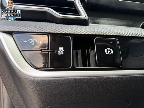 Certified 2023 Kia Sportage LX AWD/4WD image 30