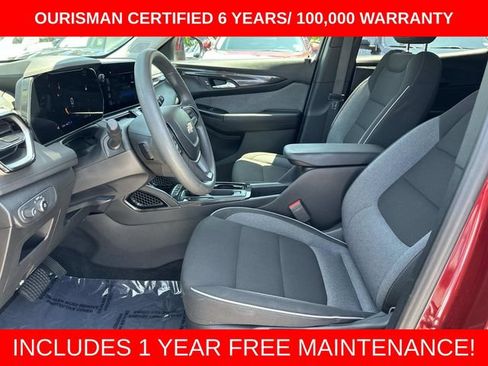 Used 2025 Chevrolet TrailBlazer LT AWD/4WD image 17