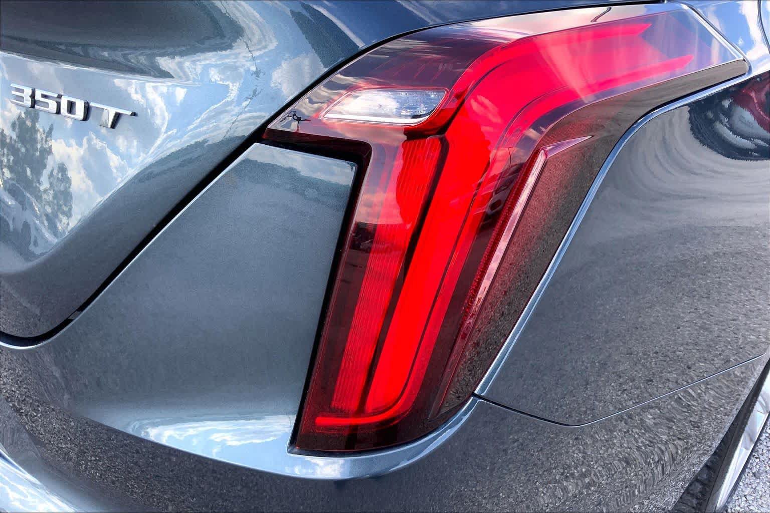 Used 2022 Cadillac CT4 Luxury RWD image 30