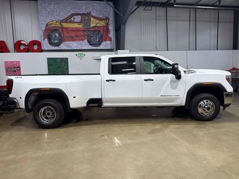 Used 2023 GMC Sierra 3500 Pro w/ Convenience Package AWD/4WD image 3