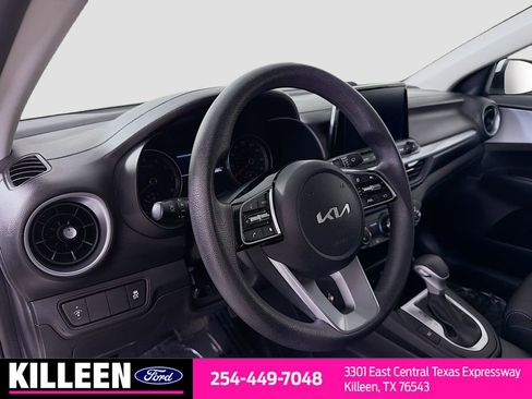 Used 2024 Kia Forte LXS image 10