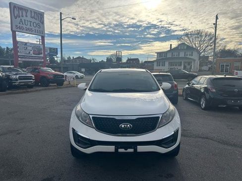 Used 2015 Kia Sportage LX image 3