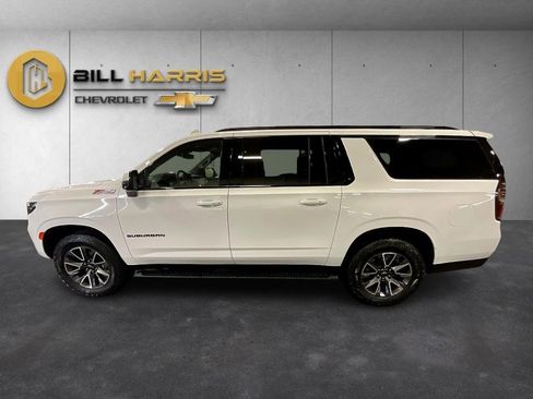 Used 2023 Chevrolet Suburban Z71 w/ Luxury Package image 13