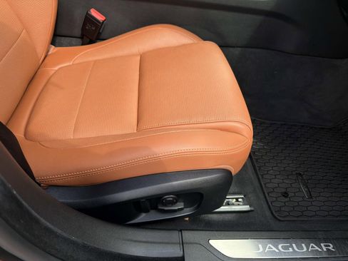 Used 2024 Jaguar XF R-Dynamic SE RWD image 12