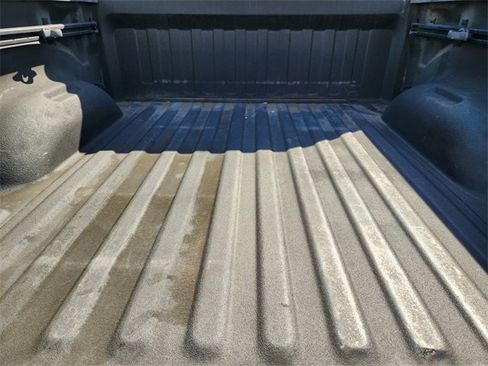 Used 2019 RAM 1500 Laramie image 31