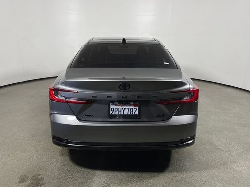 Used 2025 Toyota Camry XLE FWD image 4