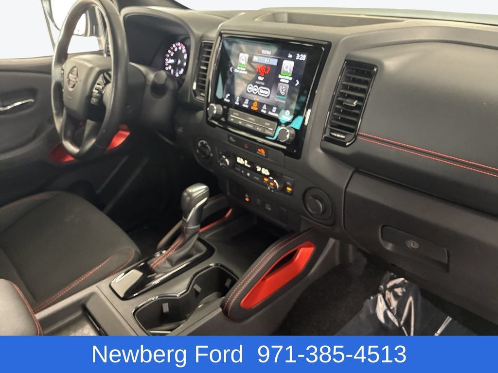 Used 2024 Nissan Frontier PRO-4X w/ Technology Package AWD/4WD image 27