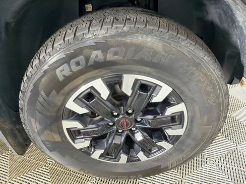 Used 2022 Nissan Frontier PRO-4X AWD/4WD image 12