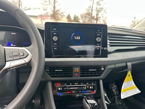 New 2026 Volkswagen Jetta SE image 19