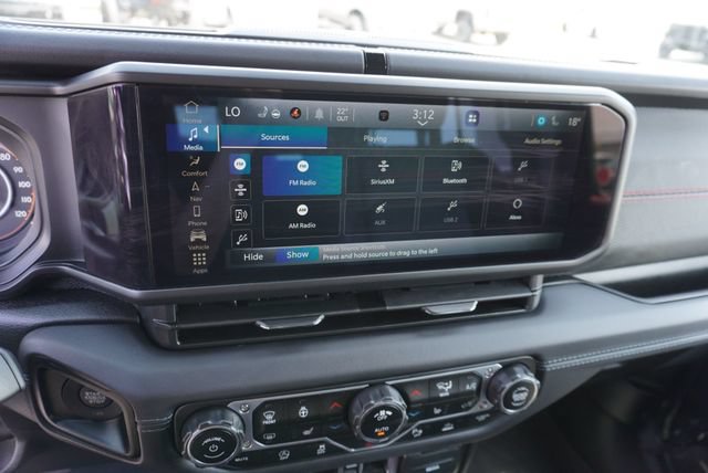 Used 2024 Jeep Wrangler Unlimited Rubicon AWD/4WD image 35