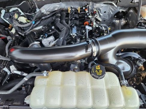 Used 2024 Ford Expedition Max Platinum image 32