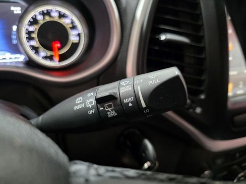 Used 2017 Jeep Cherokee Trailhawk image 25