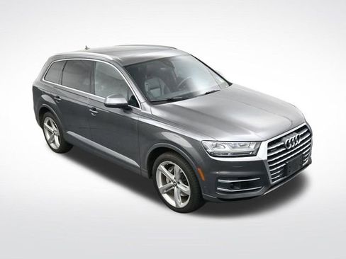 Used 2019 Audi Q7 3.0T Prestige image 2