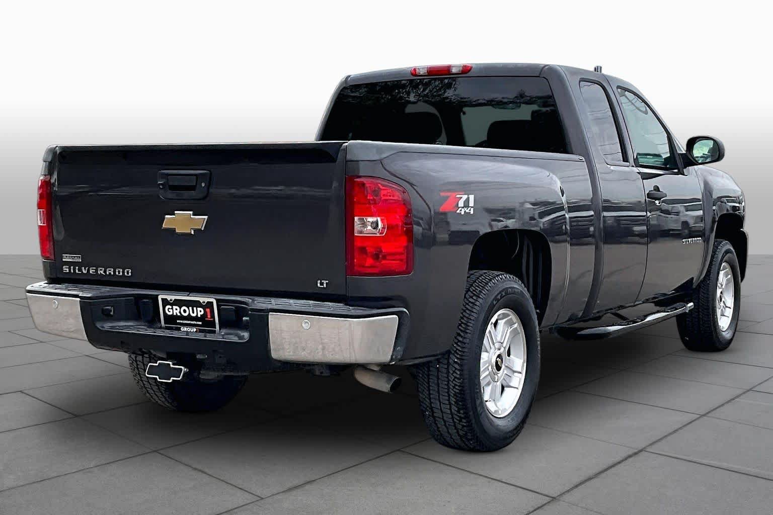 Used 2011 Chevrolet Silverado 1500 LT w/ All-Star Edition AWD/4WD image 11