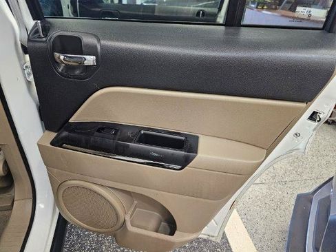 Used 2014 Jeep Patriot Limited w/ Sun/Sound Group AWD/4WD image 31