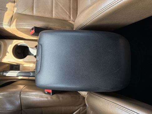 Used 2011 Jeep Wrangler Unlimited Sahara w/ Dual Top Group AWD/4WD image 20