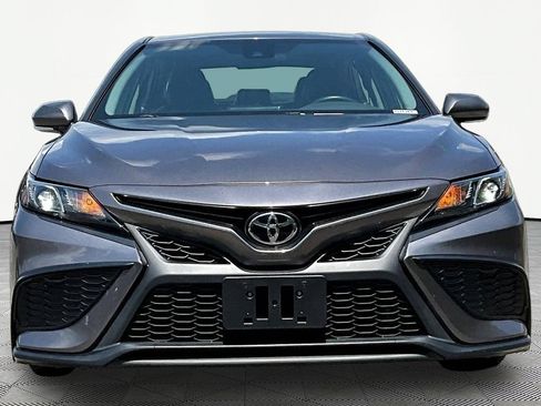 Used 2024 Toyota Camry SE FWD image 2
