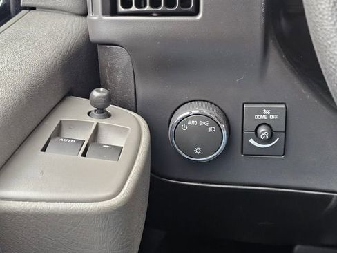 New 2025 Chevrolet Express 3500 w/ Driver Convenience Package image 26