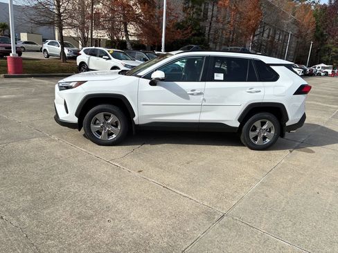 New 2025 Toyota RAV4 XLE image 2