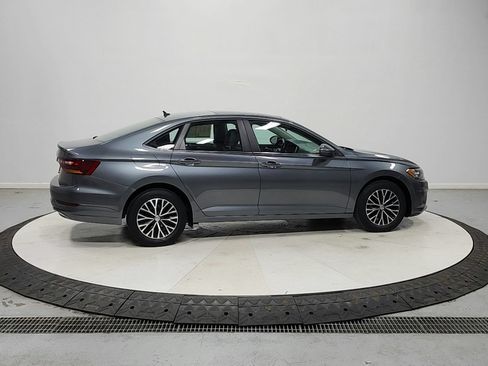 Used 2019 Volkswagen Jetta SE FWD image 9