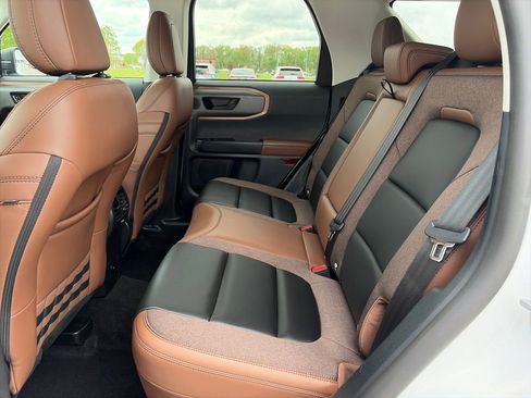 Used 2025 Ford Bronco Sport Outer Banks w/ Outer Banks Tech Package+ AWD/4WD image 34