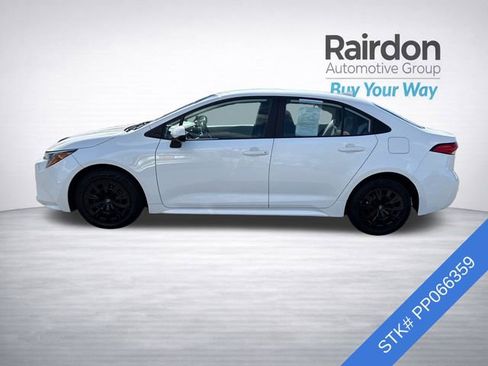Used 2023 Toyota Corolla LE FWD image 4